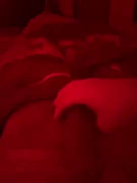 Snapshot of YourDaddy18769 chatting on December 17, 1:18 am YourDaddy18769 online show from December 17, 1:18 am