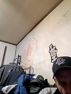 gettinit2wice online show from February 8, 5:40 am