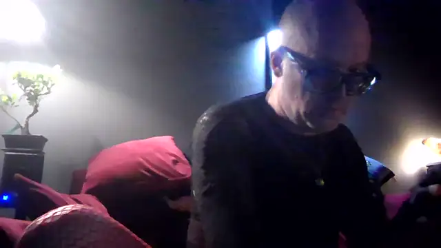 biffboff123 online show from May 24, 2:38 am