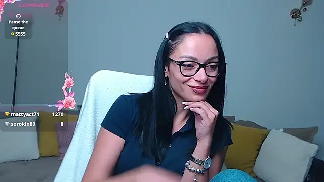 Snapshot of BabySerene chatting on December 5, 5:59 am BabySerene online show from December 5, 5:59 am