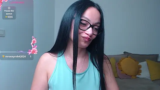 Snapshot of BabySerene chatting on March 21, 12:18 am BabySerene online show from March 21, 12:18 am