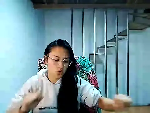 Snapshot of Jessie_Desire chatting on February 10, 11:34 pm Jessie Desire online show from February 10, 11:34 pm