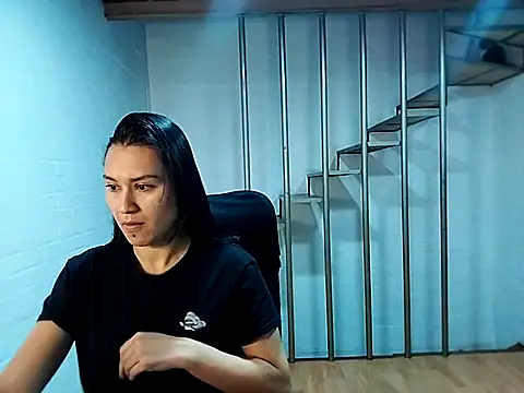 Snapshot of Jessie_Desire chatting on February 21, 3:01 am Jessie Desire online show from February 21, 3:01 am