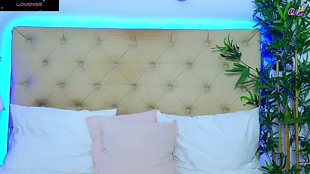 DaliyaArabian online show from February 9, 1:26 pm