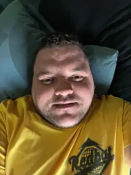 Snapshot of Mikey-HH chatting on December 16, 4:27 pm Mikey-HH online show from December 16, 4:27 pm