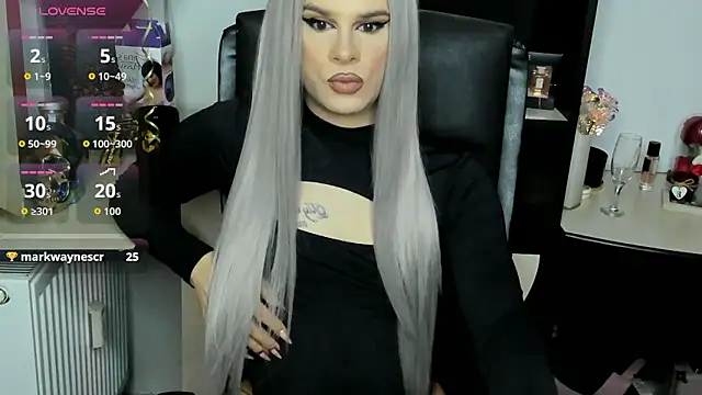 EvelynLexy online show from March 29, 6:52 pm