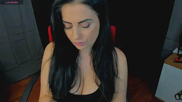 Snapshot of MistressMeghan chatting on May 11, 10:18 pm MistressMeghan online show from May 11, 10:18 pm