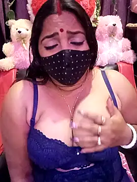 ella mariya online show from April 22, 7:04 pm