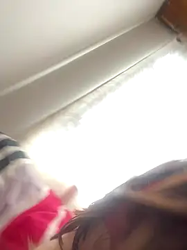 Elle Lee  online show from December 14, 3:17 pm