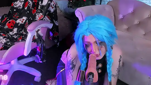 Snapshot of Alex_Howell chatting on January 10, 12:27 am Alex Howell online show from January 10, 12:27 am