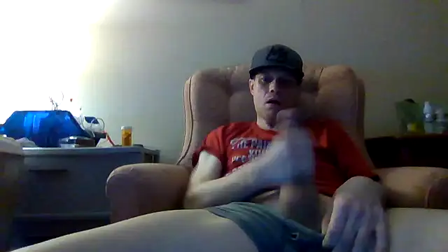 Snapshot of kollzCloudzz chatting on May 9, 10:31 am kollzCloudzz online show from May 9, 10:31 am
