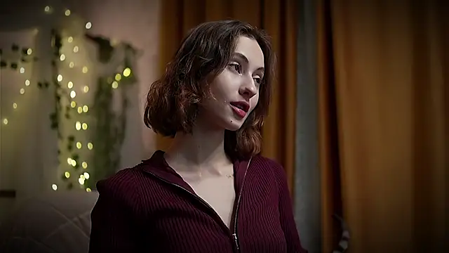 Snapshot of Devilina_V chatting on March 1, 5:27 pm Devilina V online show from March 1, 5:27 pm