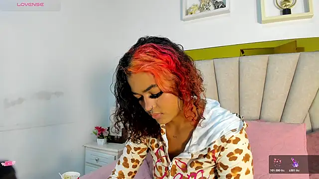 vahiolet fuentes online show from December 2, 3:01 am