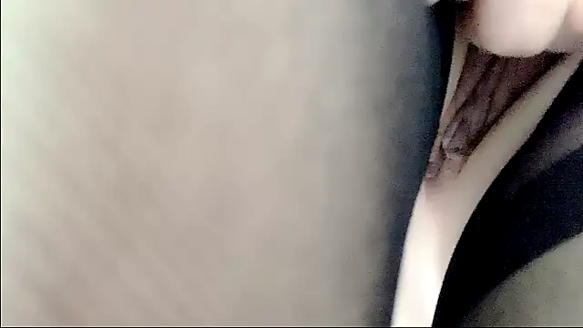 aisha123123 online show from October 7, 2:53 am