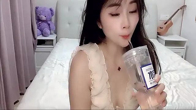 aisha123123 online show from November 1, 2:52 pm