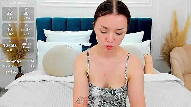 VirginOlly online show from February 20, 7:41 pm