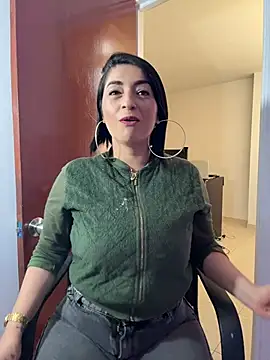 karenlennox1 online show from March 20, 10:47 pm