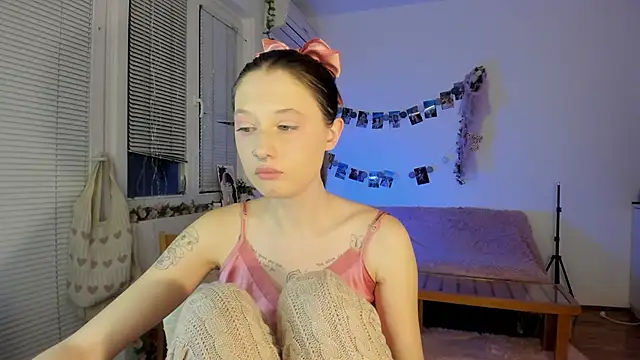 Snapshot of Jenny_darling_love chatting on January 9, 10:09 pm Jenny darling love online show from January 9, 10:09 pm