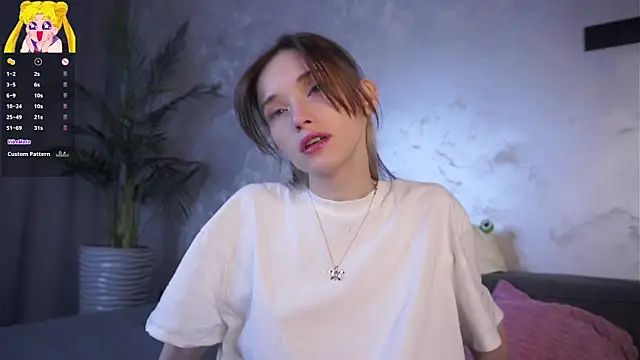 EdlinHargus online show from April 12, 1:54 am