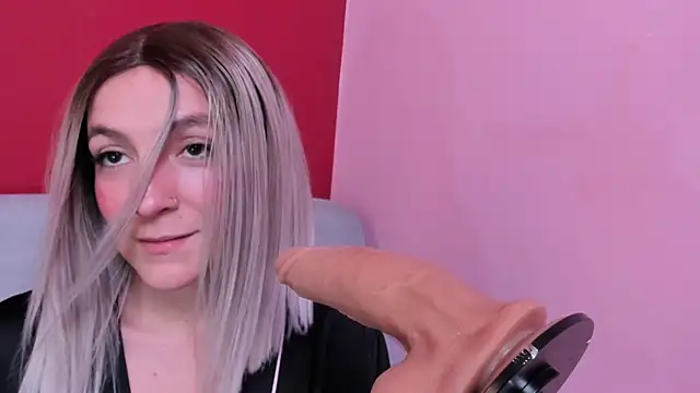 Kate bunny  online show from April 19, 6:10 pm