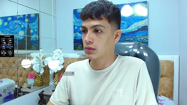 SkinnyBoy  online show from November 4, 12:26 pm