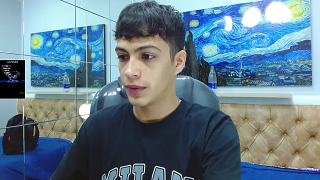 SkinnyBoy  online show from November 17, 12:11 pm