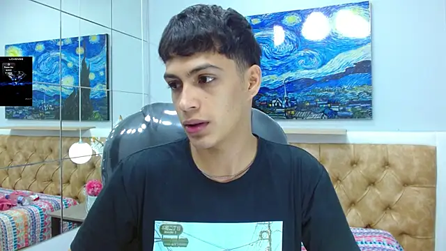 SkinnyBoy  online show from December 5, 12:36 pm