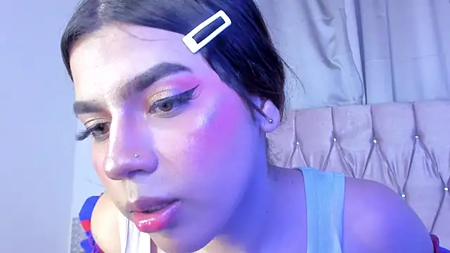 Ashley piinkk  online show from February 6, 8:50 am