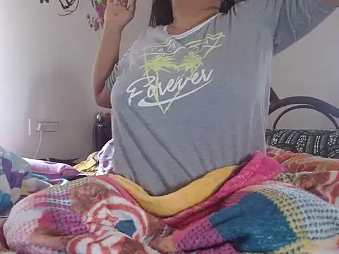 Snapshot of TASHa009 chatting on January 7, 5:33 am TASHa009 online show from January 7, 5:33 am