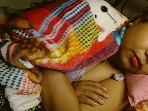 Snapshot of TASHa009 chatting on January 17, 12:42 am TASHa009 online show from January 17, 12:42 am