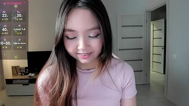 Fluffy Rose online show from March 7, 9:39 am