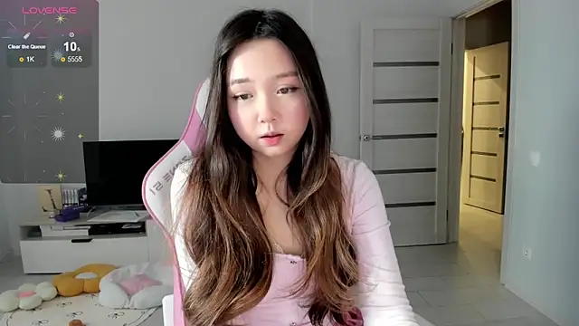 Fluffy Rose online show from May 26, 12:28 am
