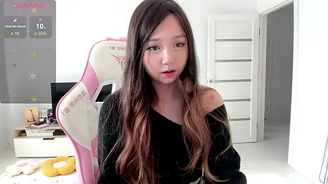Fluffy Rose online show from June 8, 1:09 am