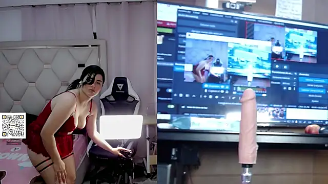 Snapshot of Tamaraa_wet chatting on November 15, 5:05 am Tamaraa wet online show from November 15, 5:05 am