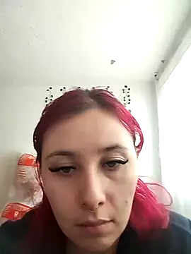 bonnie moon  online show from December 10, 7:32 pm