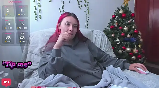 bonnie moon  online show from January 3, 4:06 pm