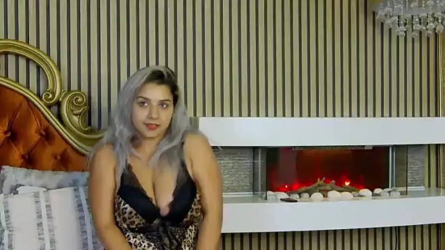 Snapshot of SweetMissXXX chatting on October 9, 8:23 am SweetMissXXX online show from October 9, 8:23 am