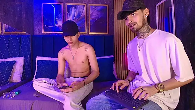 Brutal Sex Fucking online show from January 17, 9:51 pm