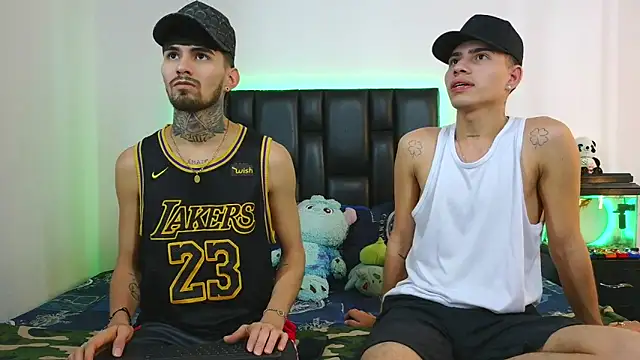 Brutal Sex Fucking online show from April 19, 8:44 pm