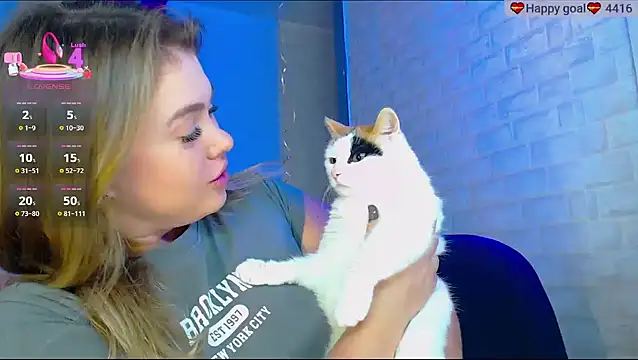 Snapshot of SuchCute chatting on September 23, 2:36 am SuchCute online show from September 23, 2:36 am