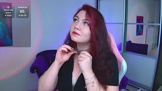 Snapshot of Lilumytrend chatting on December 17, 12:22 pm Lilumytrend online show from December 17, 12:22 pm