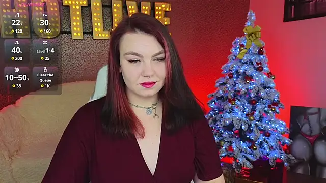 Snapshot of Lilumytrend chatting on December 29, 6:14 am Lilumytrend online show from December 29, 6:14 am