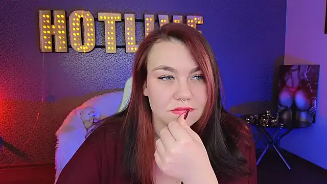 Snapshot of Lilumytrend chatting on February 2, 6:04 am Lilumytrend online show from February 2, 6:04 am