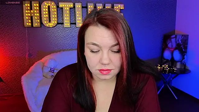 Snapshot of Lilumytrend chatting on February 16, 5:59 am Lilumytrend online show from February 16, 5:59 am