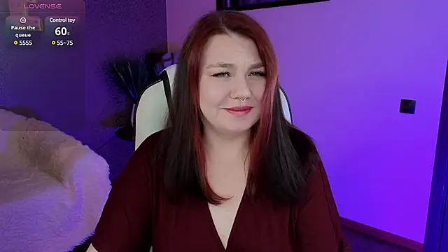 Snapshot of Lilumytrend chatting on March 9, 6:17 am Lilumytrend online show from March 9, 6:17 am