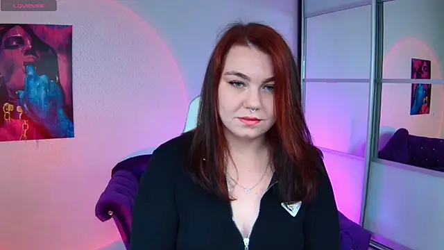 Snapshot of Lilumytrend chatting on March 11, 12:28 pm Lilumytrend online show from March 11, 12:28 pm