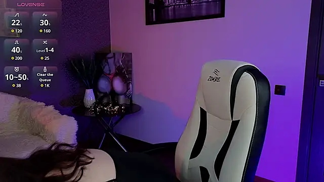 Snapshot of Lilumytrend chatting on March 13, 4:12 pm Lilumytrend online show from March 13, 4:12 pm