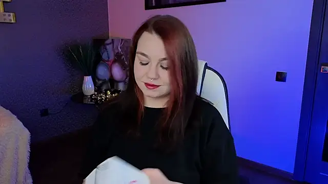 Snapshot of Lilumytrend chatting on March 20, 12:22 pm Lilumytrend online show from March 20, 12:22 pm