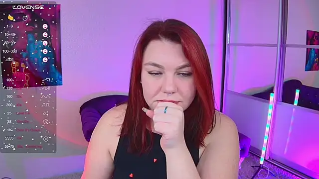 Snapshot of Lilumytrend chatting on October 11, 12:15 pm Lilumytrend online show from October 11, 12:15 pm