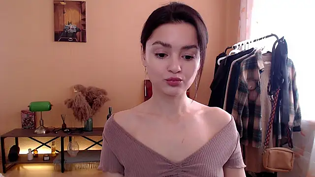 CuteRuby99 online show from October 1, 5:13 am